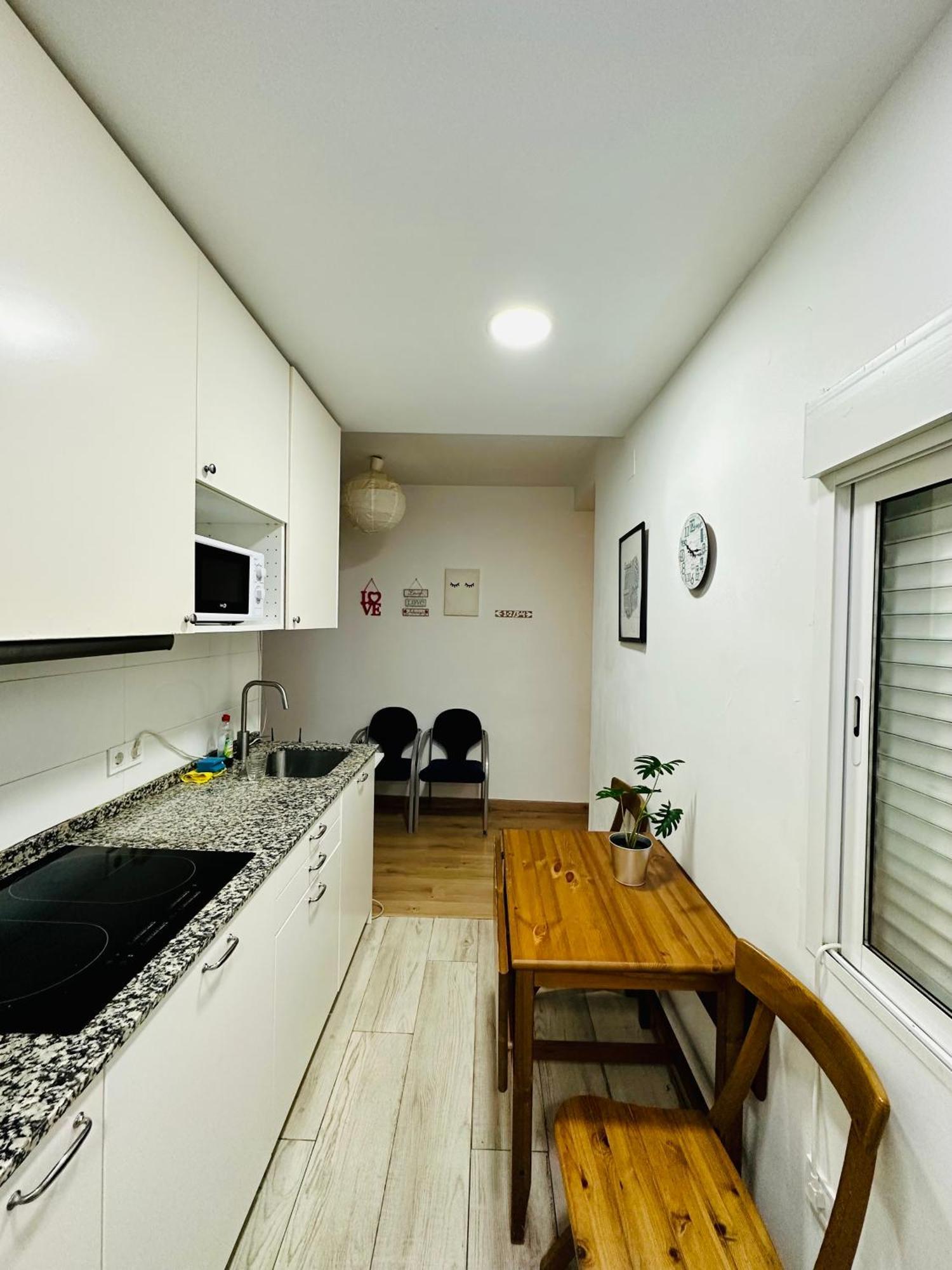 Punta Me Rooms In Madrid Downtown Exteriör bild