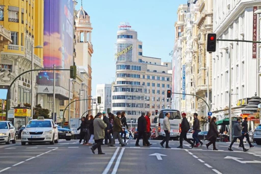 Punta Me Rooms In Madrid Downtown Exteriör bild